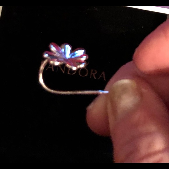 Pandora LUCKY FOUR-LEAF CLOVER Earrings, 297908CZ - Picture 5 of 8